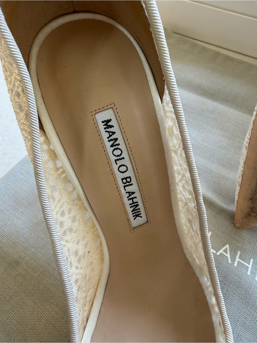 Manolo Blahnik Cream/White Lace Pumps (105mm) - Size 36.5 - Picture 4 of 9